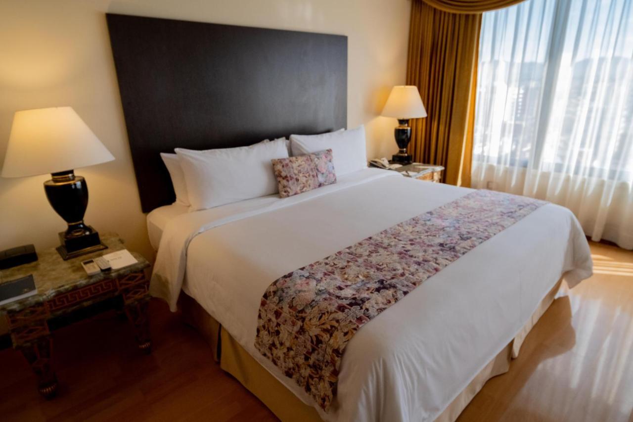 Hotel La Quinta By Wyndham Quito Zewnętrze zdjęcie